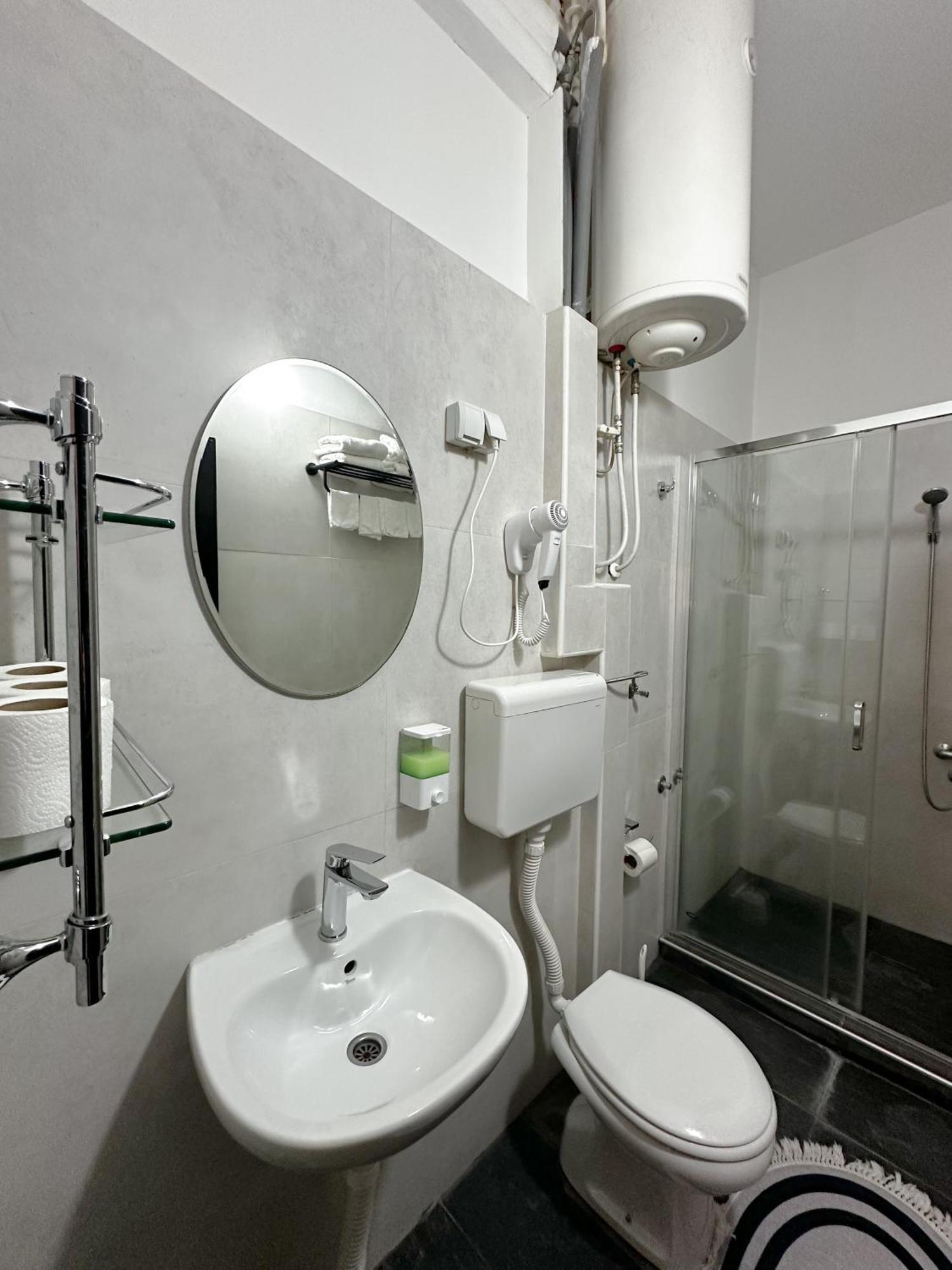 The Only One Apartments นิส ภายนอก รูปภาพ